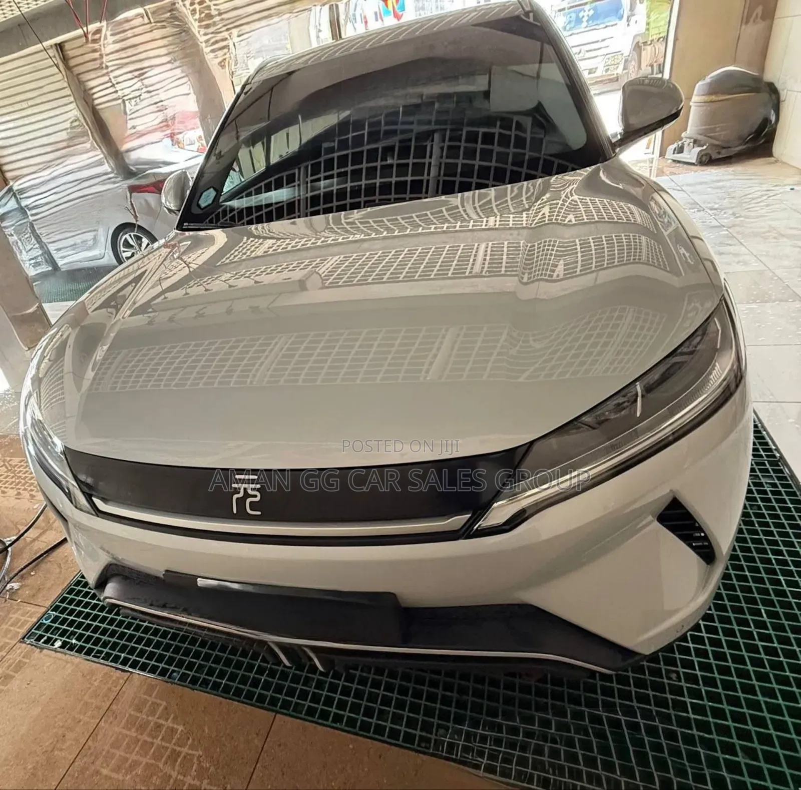 BYD Yuan Up 2025 Silver