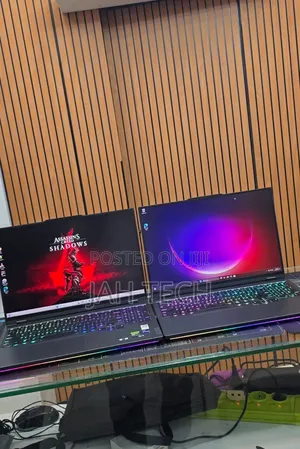 New Laptop Lenovo Legion Pro 7 48GB Intel Core i9 SSD 1T