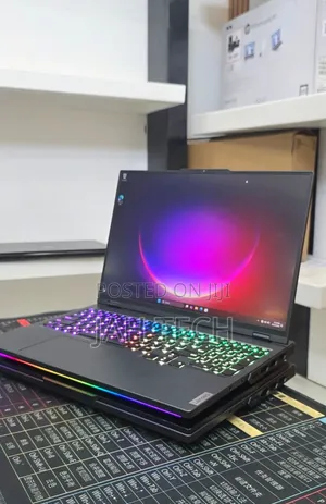 New Laptop Lenovo Legion Pro 7 48GB Intel Core i9 SSD 1T