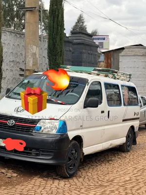 Toyota HiAce 2008 White