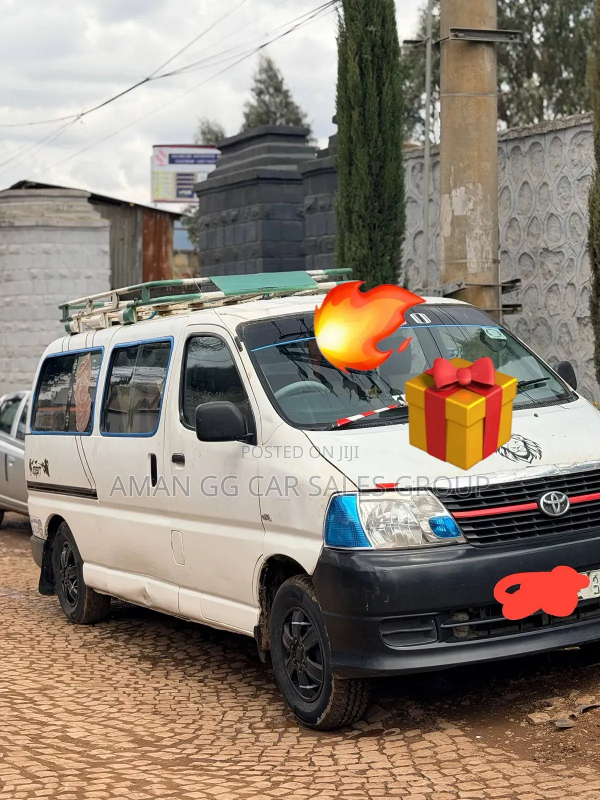 Toyota HiAce 2008 White