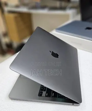 New Laptop Apple MacBook Pro 2023 M2 8GB Apple M2 SSD 256GB