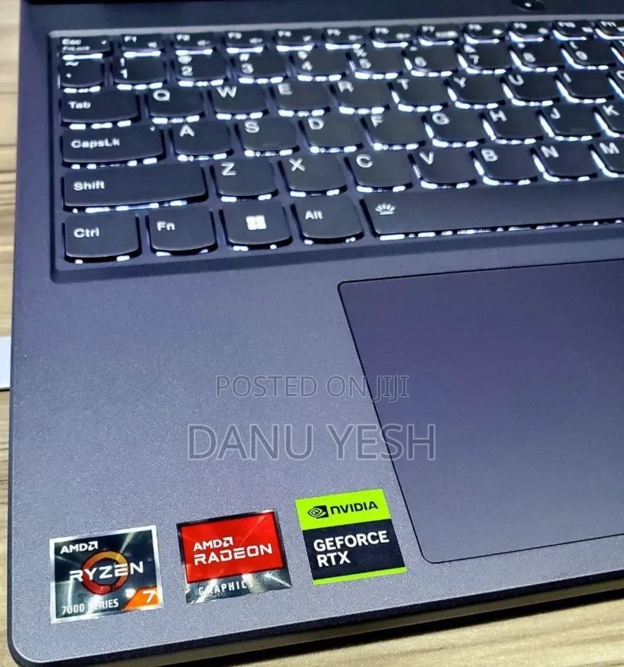 New Laptop Lenovo Legion 5 16GB AMD Ryzen 7 SSD 512GB