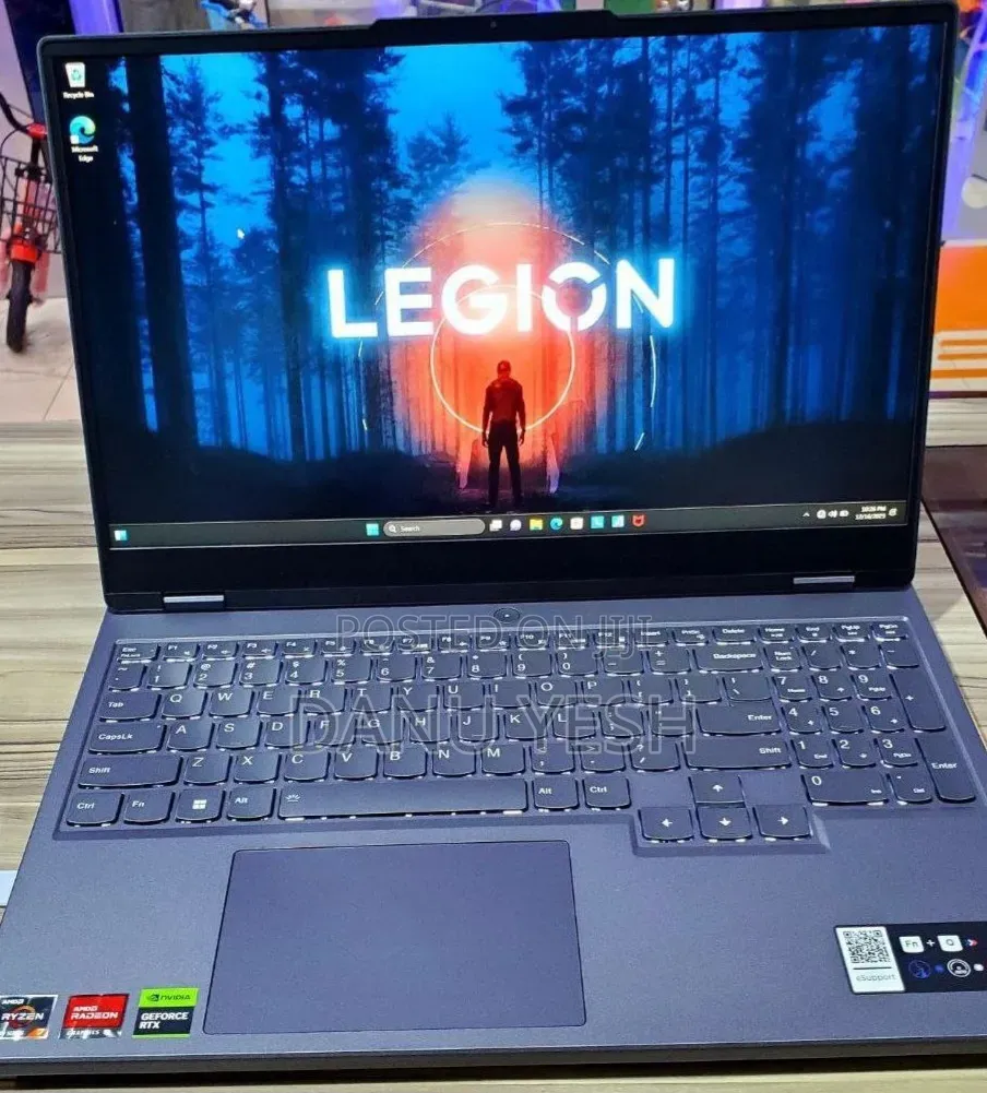 New Laptop Lenovo Legion 5 16GB AMD Ryzen 7 SSD 512GB