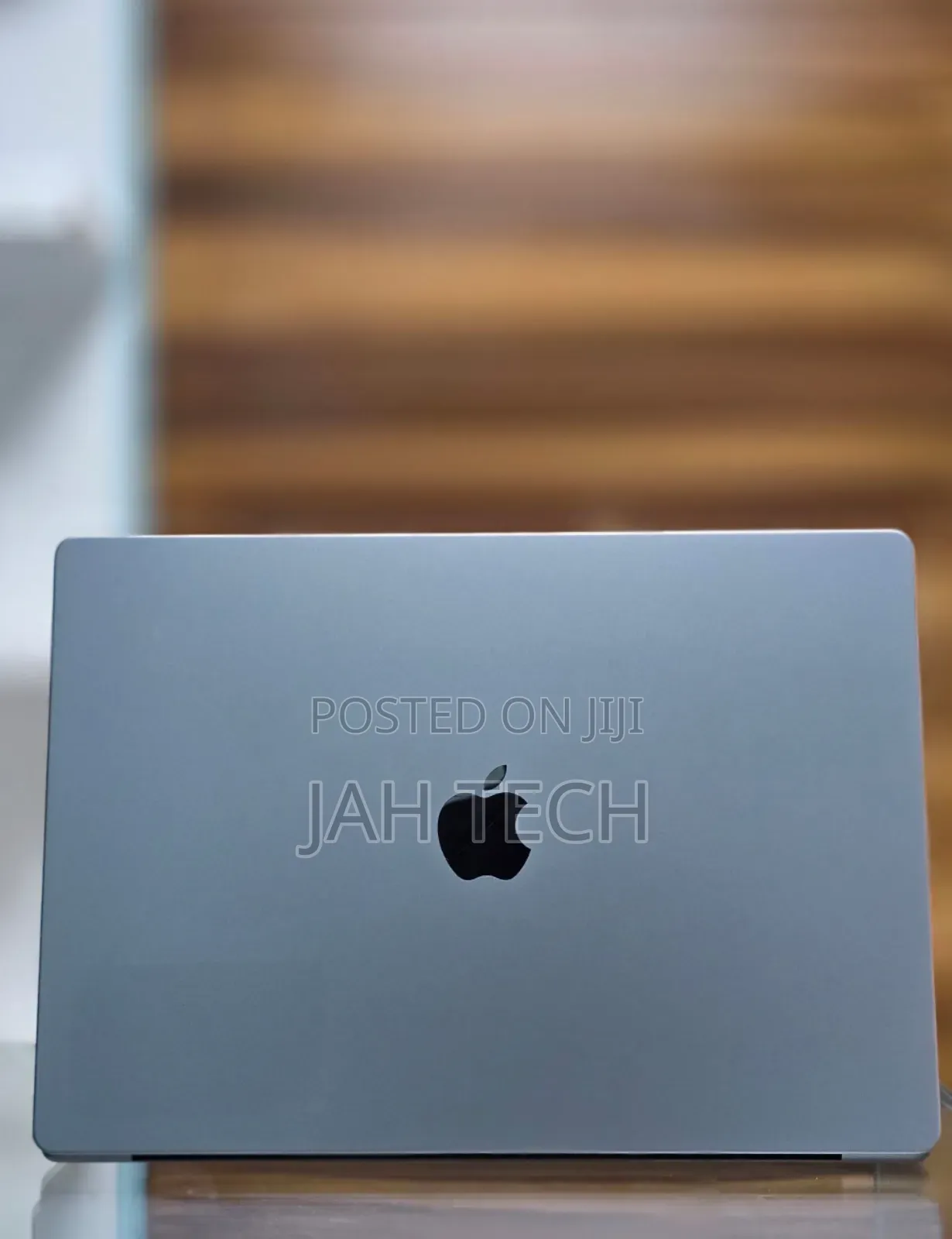 New Laptop Apple MacBook Pro M1 32GB Apple M1 Pro SSD 512GB