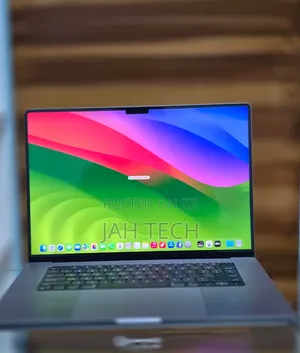 New Laptop Apple MacBook Pro M1 32GB Apple M1 Pro SSD 512GB