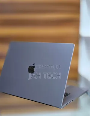 New Laptop Apple MacBook Pro M1 32GB Apple M1 Pro SSD 512GB