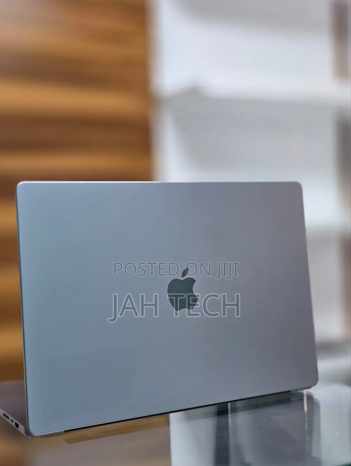New Laptop Apple MacBook Pro M1 32GB Apple M1 Pro SSD 512GB
