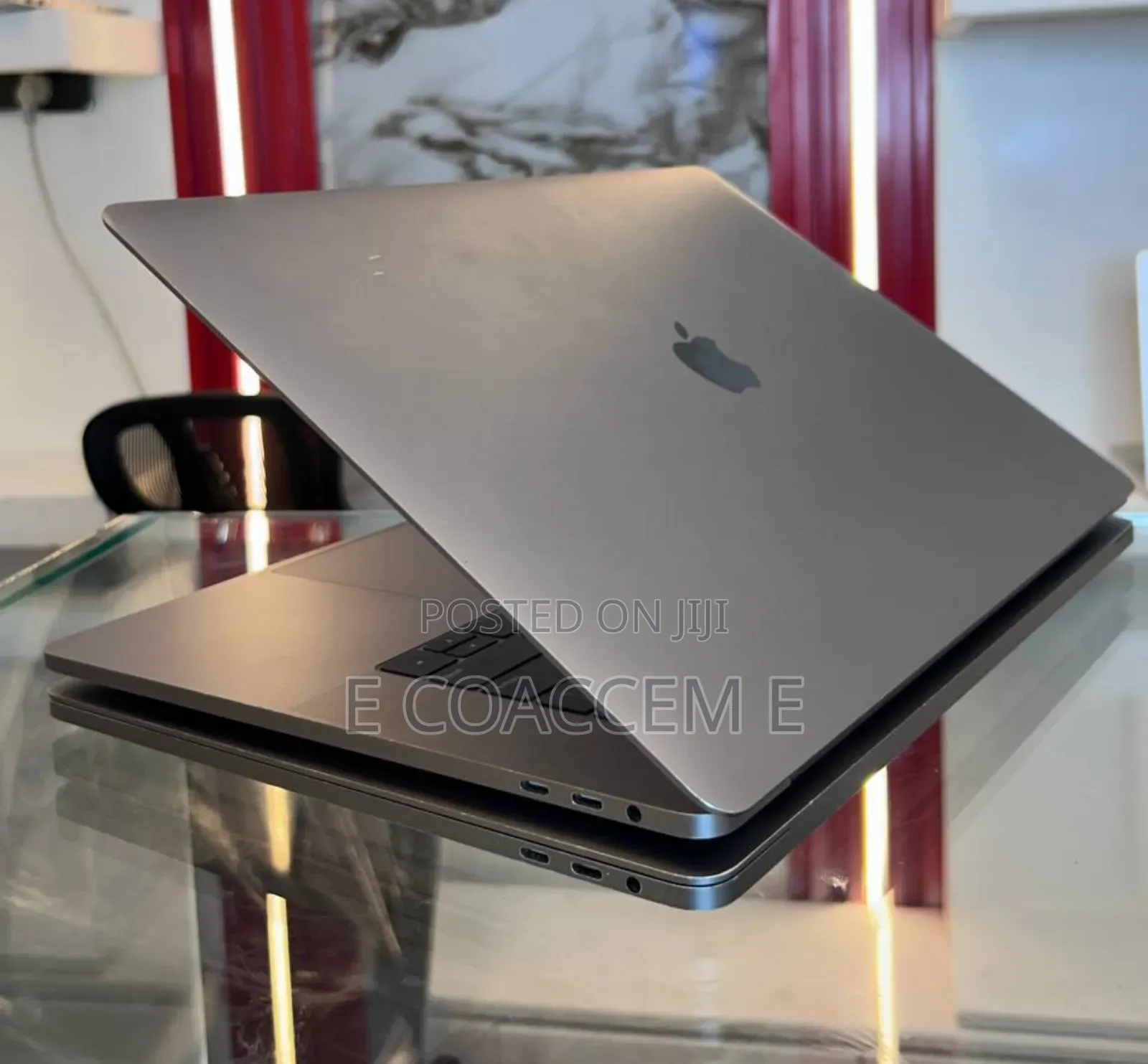 New Laptop Apple MacBook 2018 16GB Intel Core i7 SSD 512GB