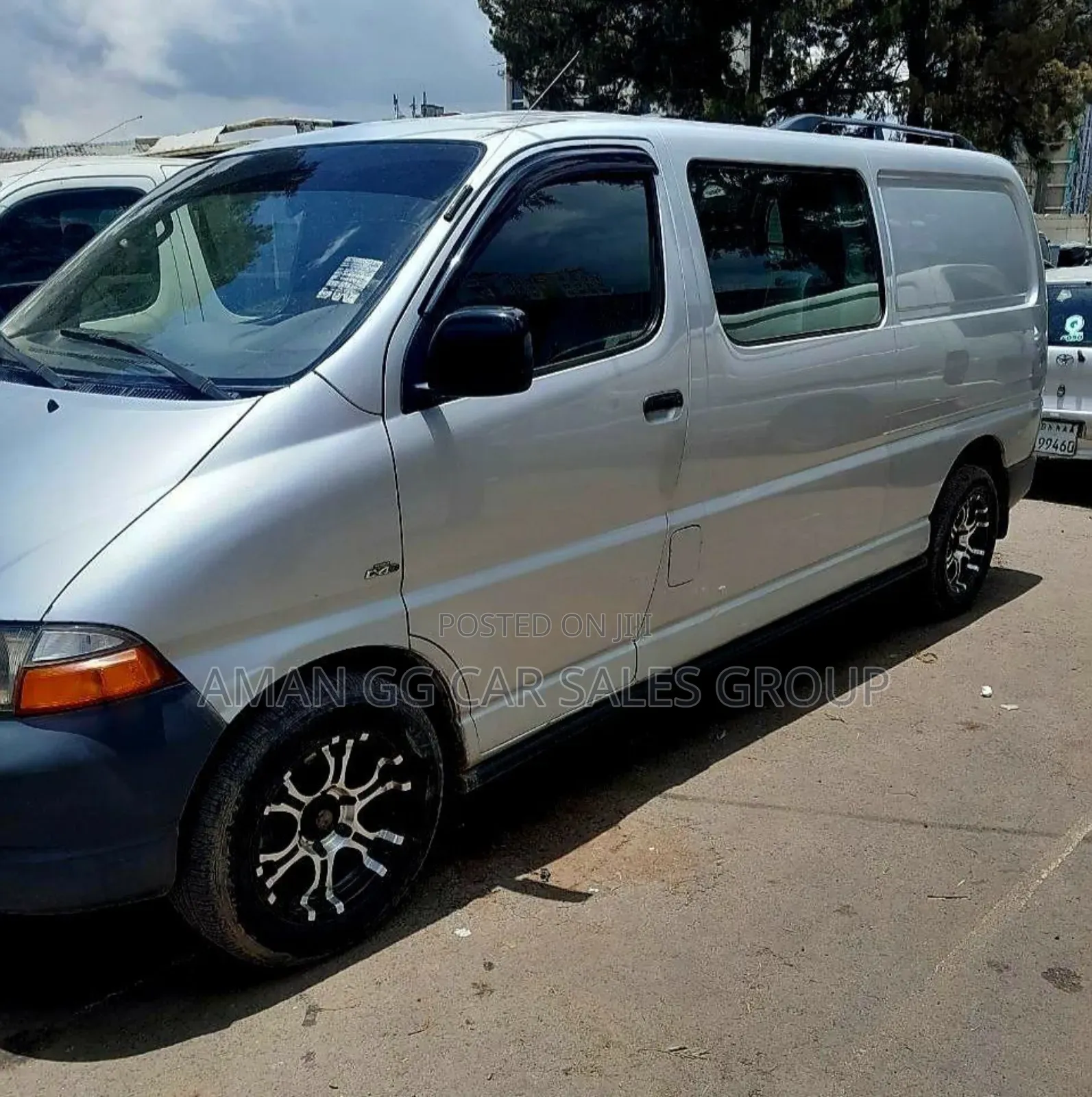 Toyota HiAce 2006 Silver