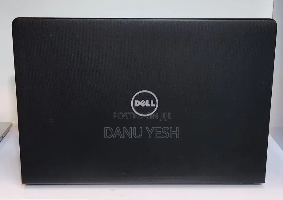 New Laptop Dell Vostro 15 3000 4GB Intel Core i5 SSD 500GB
