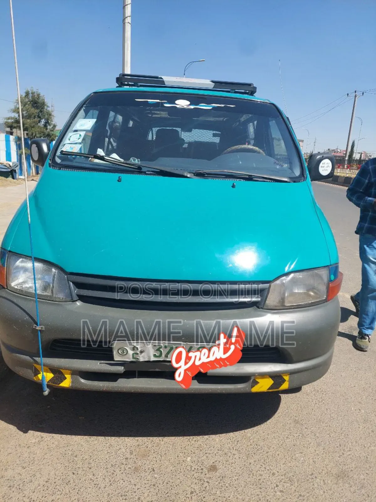 Toyota HiAce 2000 Green