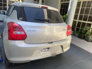 Suzuki Swift 2022 White