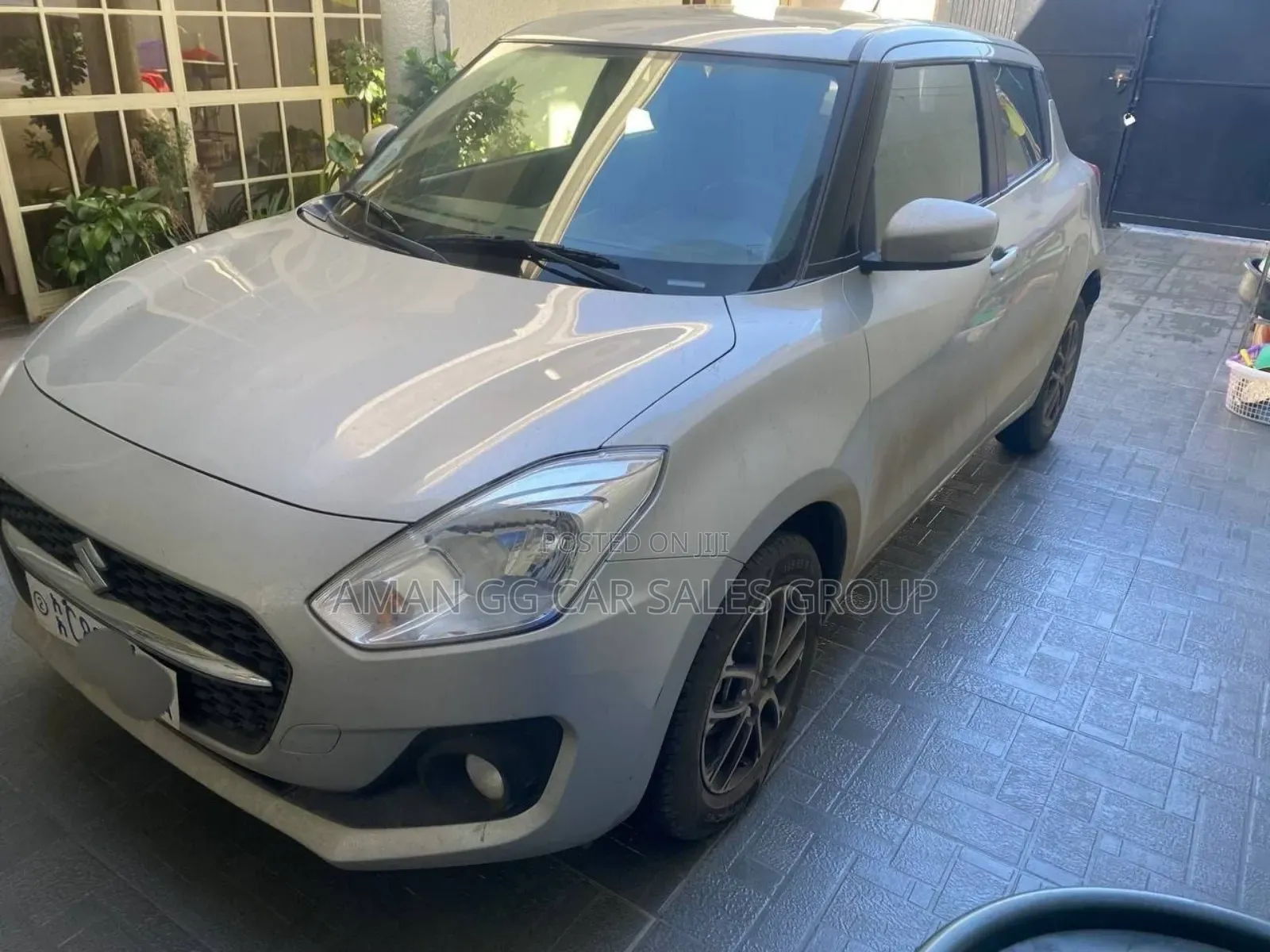 Suzuki Swift 2022 White