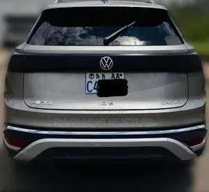 Volkswagen ID.6 2023 Gray