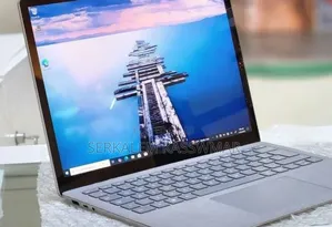 New Laptop Microsoft Surface 8GB Intel Core i5 SSD 512GB