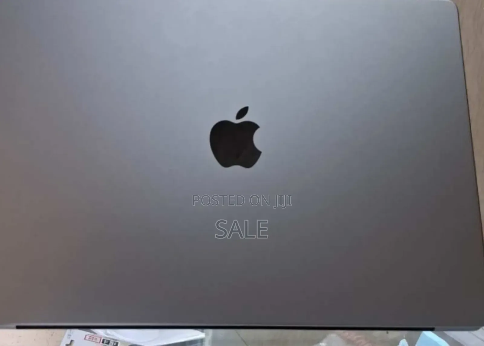 New Laptop Apple MacBook Pro M1 16GB Apple M1 Pro SSD 512GB