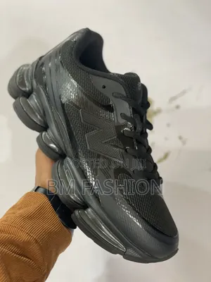 New Balance 9060 Triple Black (The Ultimate Y2k Inspired Sneakers)