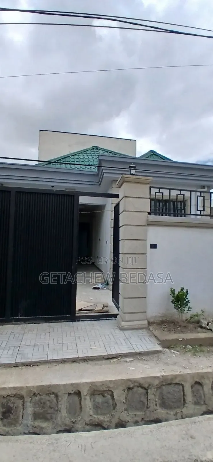 Furnished 4bdrm House in Ccd, Oromia-Finfinne for sale