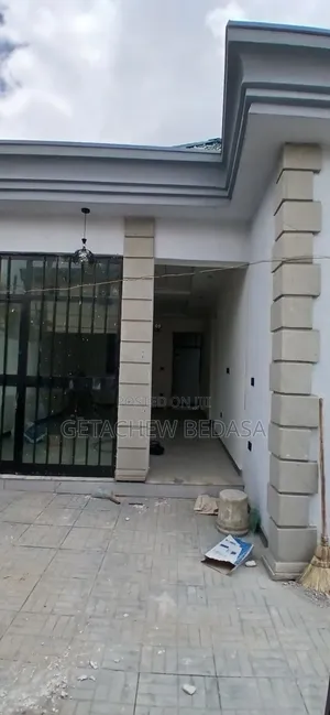 Furnished 4bdrm House in Ccd, Oromia-Finfinne for sale