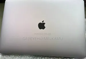 New Laptop Apple MacBook Pro 2017 16GB Intel Core i7 SSD 512GB