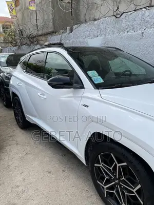 Hyundai Tucson 2022 White