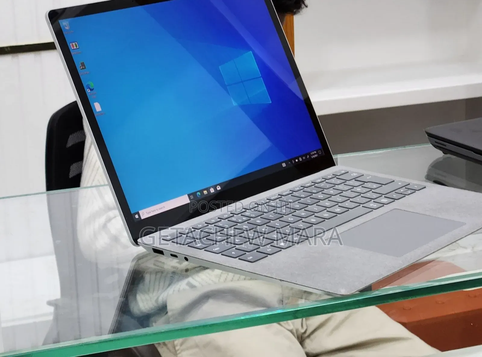 New Laptop Microsoft Surface 16GB Intel Core i7 SSD 256GB
