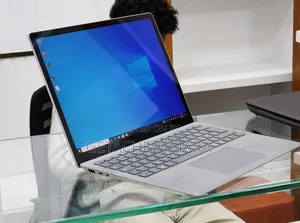 New Laptop Microsoft Surface 16GB Intel Core i7 SSD 256GB