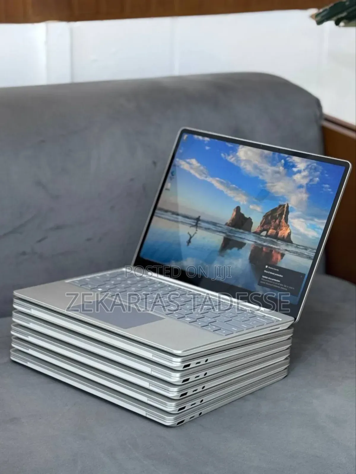 New Laptop Microsoft Surface Go 16GB Intel Core i5 SSD 512GB