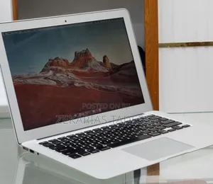 New Laptop Apple MacBook Air 2015 8GB Intel Core i5 SSD 128GB