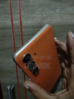 Samsung Galaxy C55 256 GB Orange