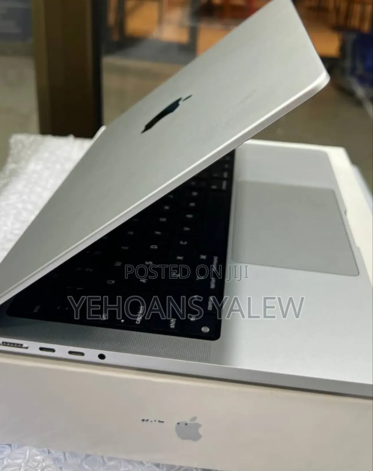 New Laptop Apple MacBook Pro M1 16GB Apple M1 Pro SSD 512GB
