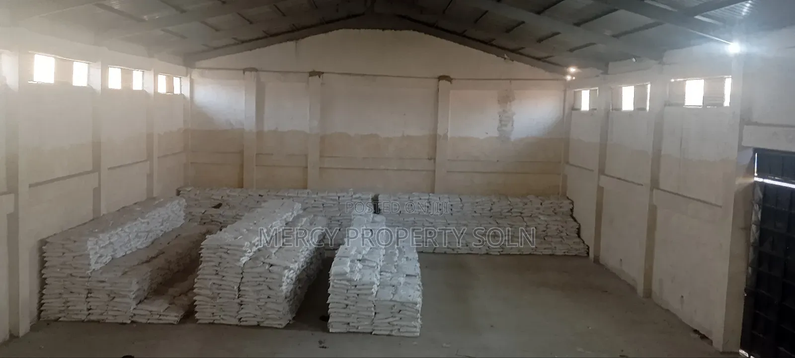 የሚሸጥ መጋዘን ቃሊቲ አዲስ አበበ Warehouse for Sale With G+5 Office in Kality A.A