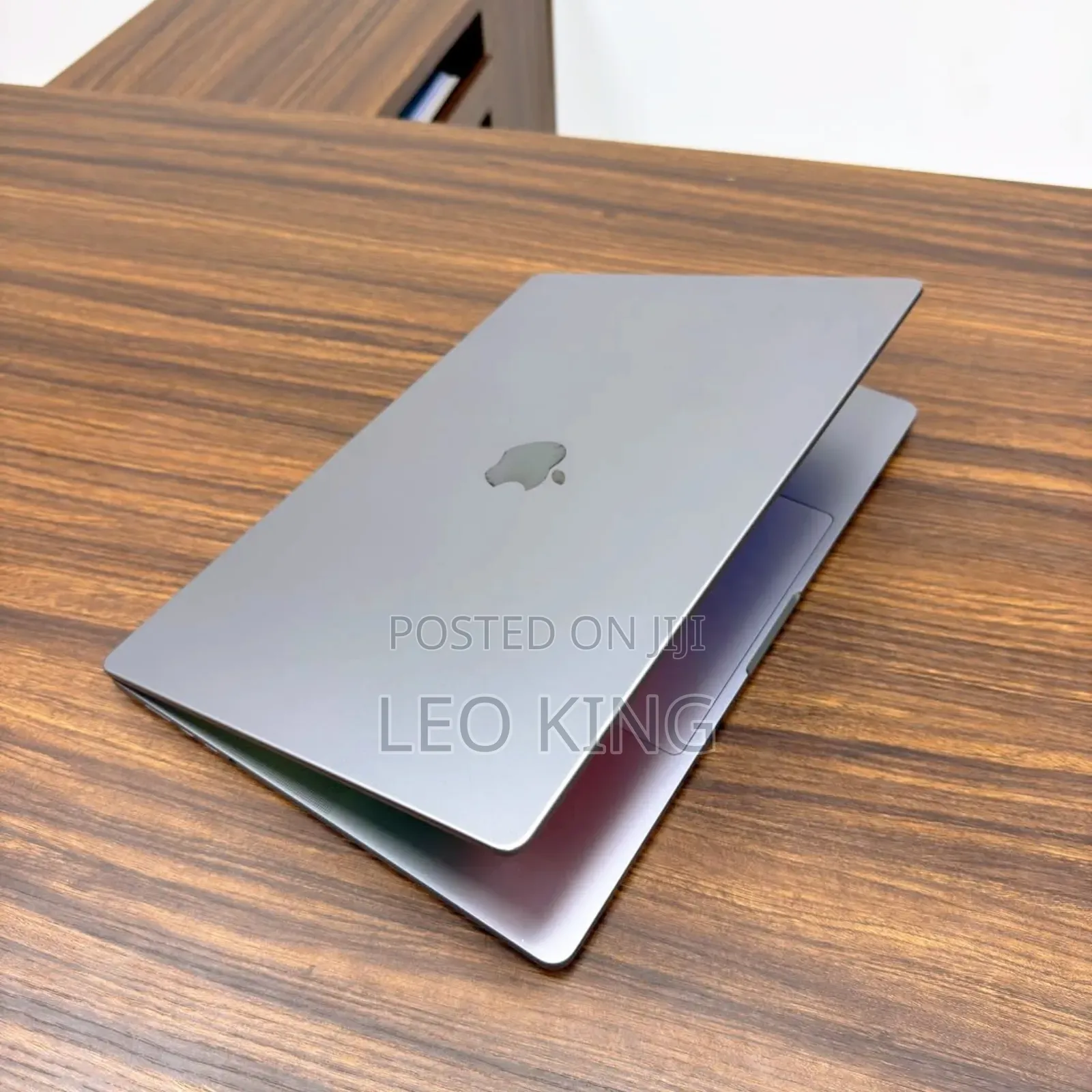 New Laptop Apple MacBook Pro 32GB Apple M1 Max SSD 1T