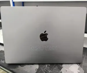 New Laptop Apple MacBook Pro 32GB Apple M1 Max SSD 1T