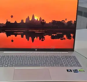 New Laptop HP Pavilion 15 16GB Intel Core i7 SSD 1T