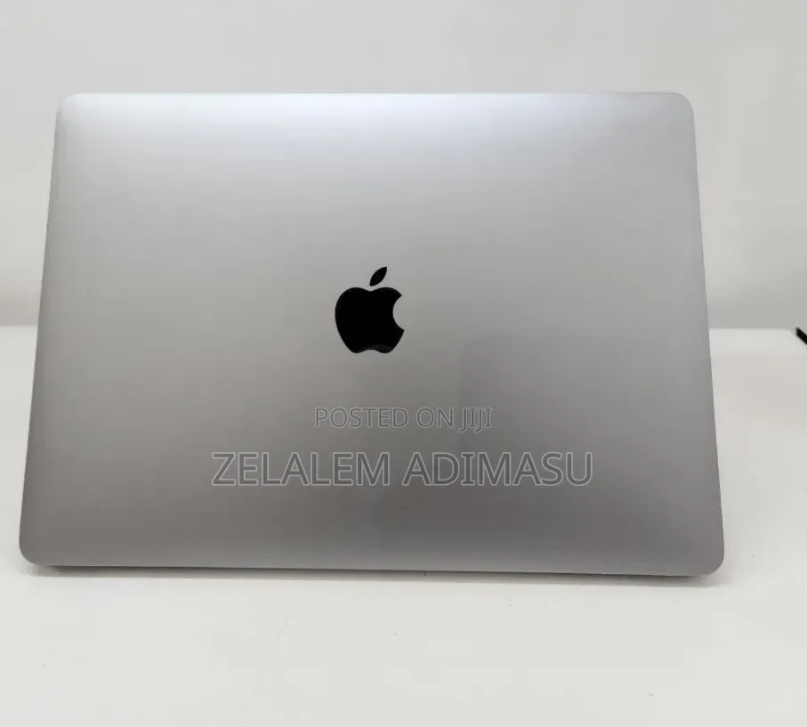 New Laptop Apple MacBook Pro 2017 8GB Intel Core i7 SSD 128GB