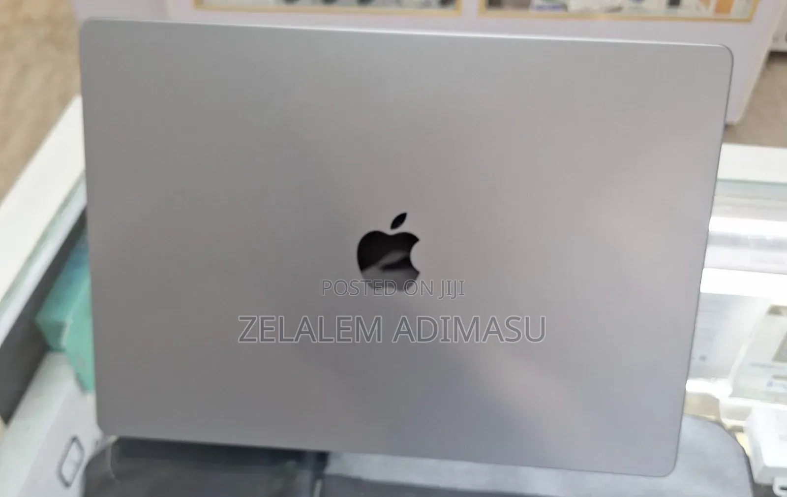 New Laptop Apple MacBook Pro M1 32GB Apple M1 Max SSD 1T