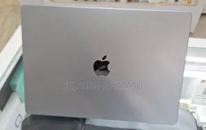 New Laptop Apple MacBook Pro M1 32GB Apple M1 Max SSD 1T