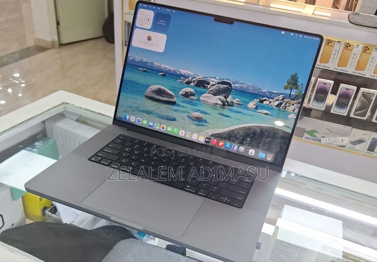 New Laptop Apple MacBook Pro M1 32GB Apple M1 Max SSD 1T