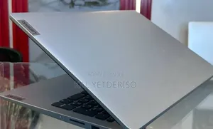 New Laptop Lenovo Ideapad 3 4GB Intel Core i5 SSD 256GB