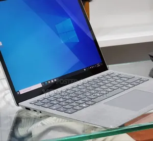 New Laptop Microsoft Surface 16GB Intel Core i7 SSD 256GB
