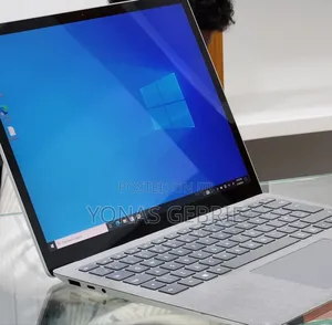 New Laptop Microsoft Surface 16GB Intel Core i7 SSD 256GB