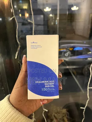 Isntree Hyaluronic Acid Watery Sun Gel