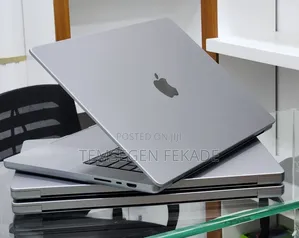 New Laptop Apple MacBook Pro 2021 M1 32GB Apple M1 Pro SSD 512GB