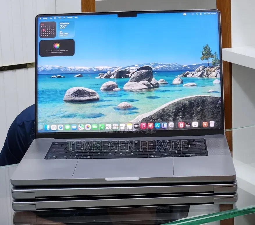 New Laptop Apple MacBook Pro 2021 M1 32GB Apple M1 Pro SSD 512GB