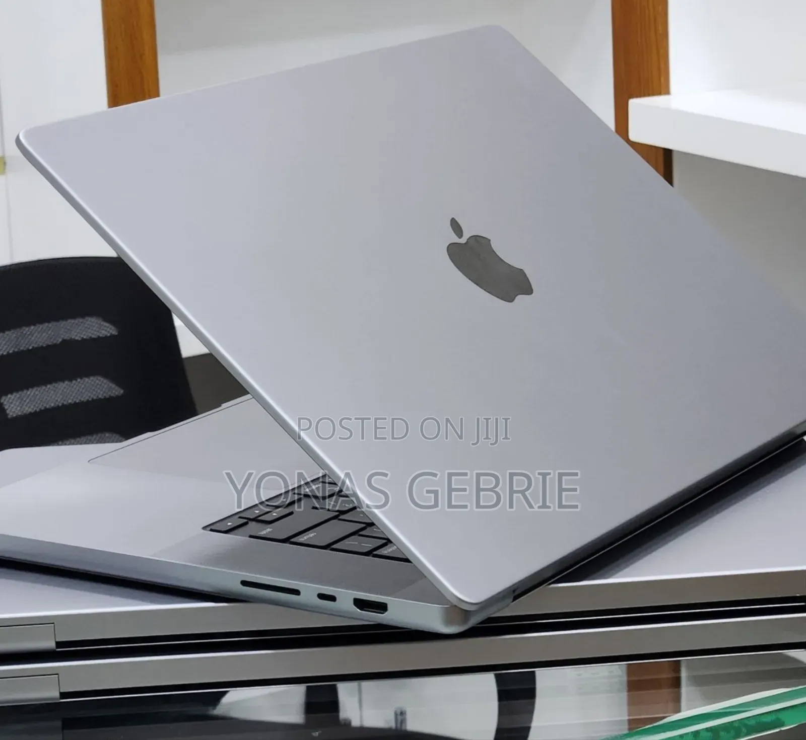 New Laptop Apple MacBook 32GB Apple M1 SSD 512GB