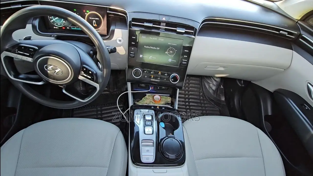 Hyundai Tucson Limited 2021 Silver