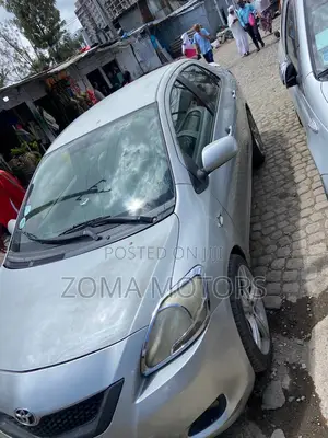 Toyota Yaris 1.0 Eco 2007 Gray