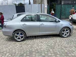 Toyota Yaris 1.0 Eco 2007 Gray